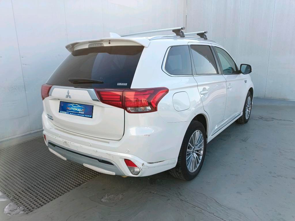 Mitsubishi Outlander III (2012 - 2021) image