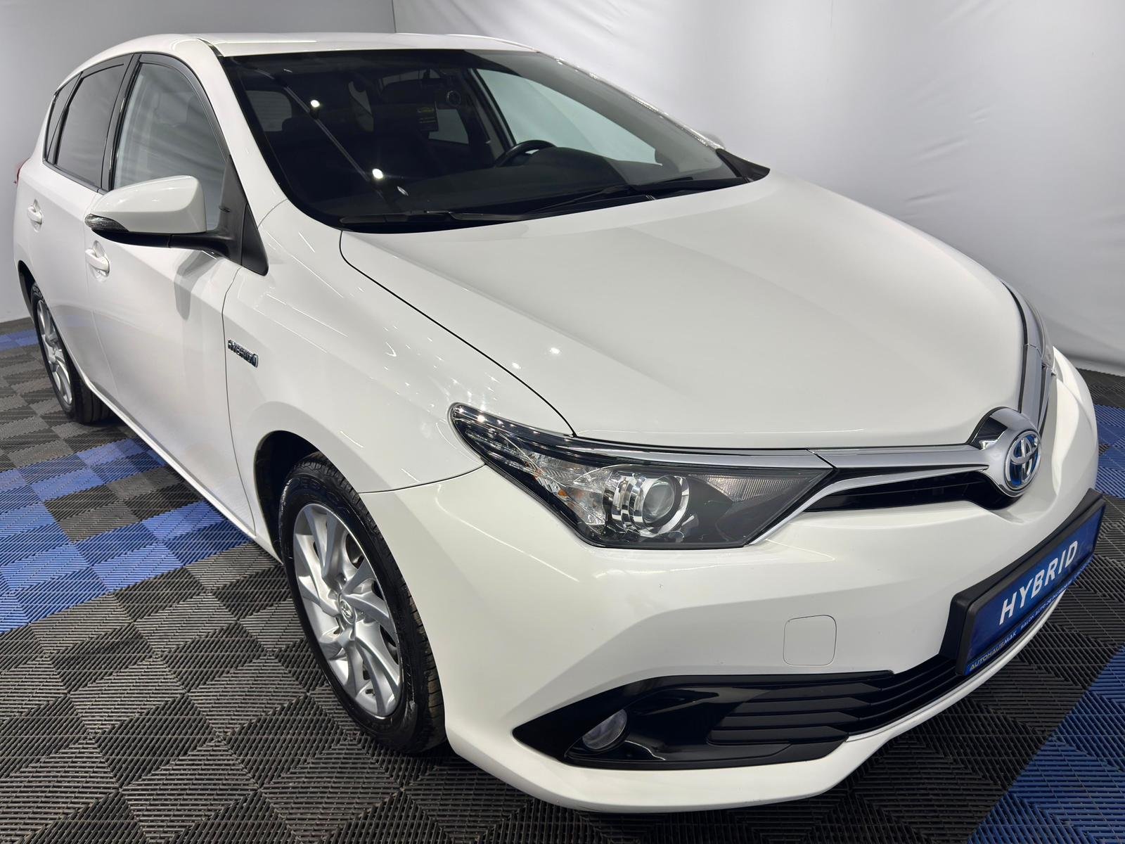 Toyota Auris 2012 - 2018 image