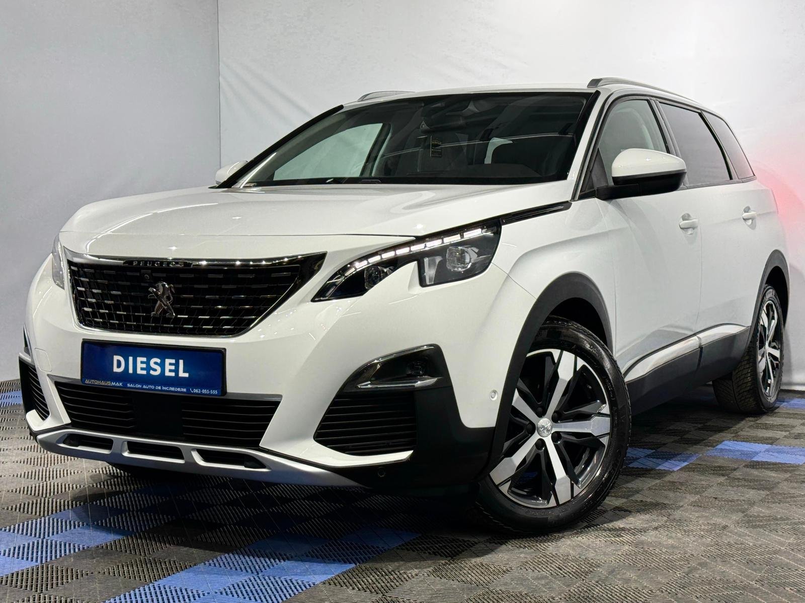Peugeot 5008 II (2017 - ) image