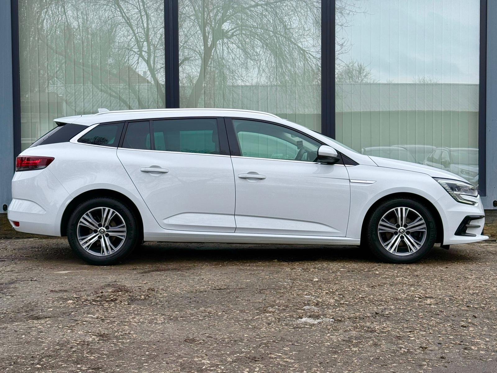 Renault Megane IV (2016 - ) image