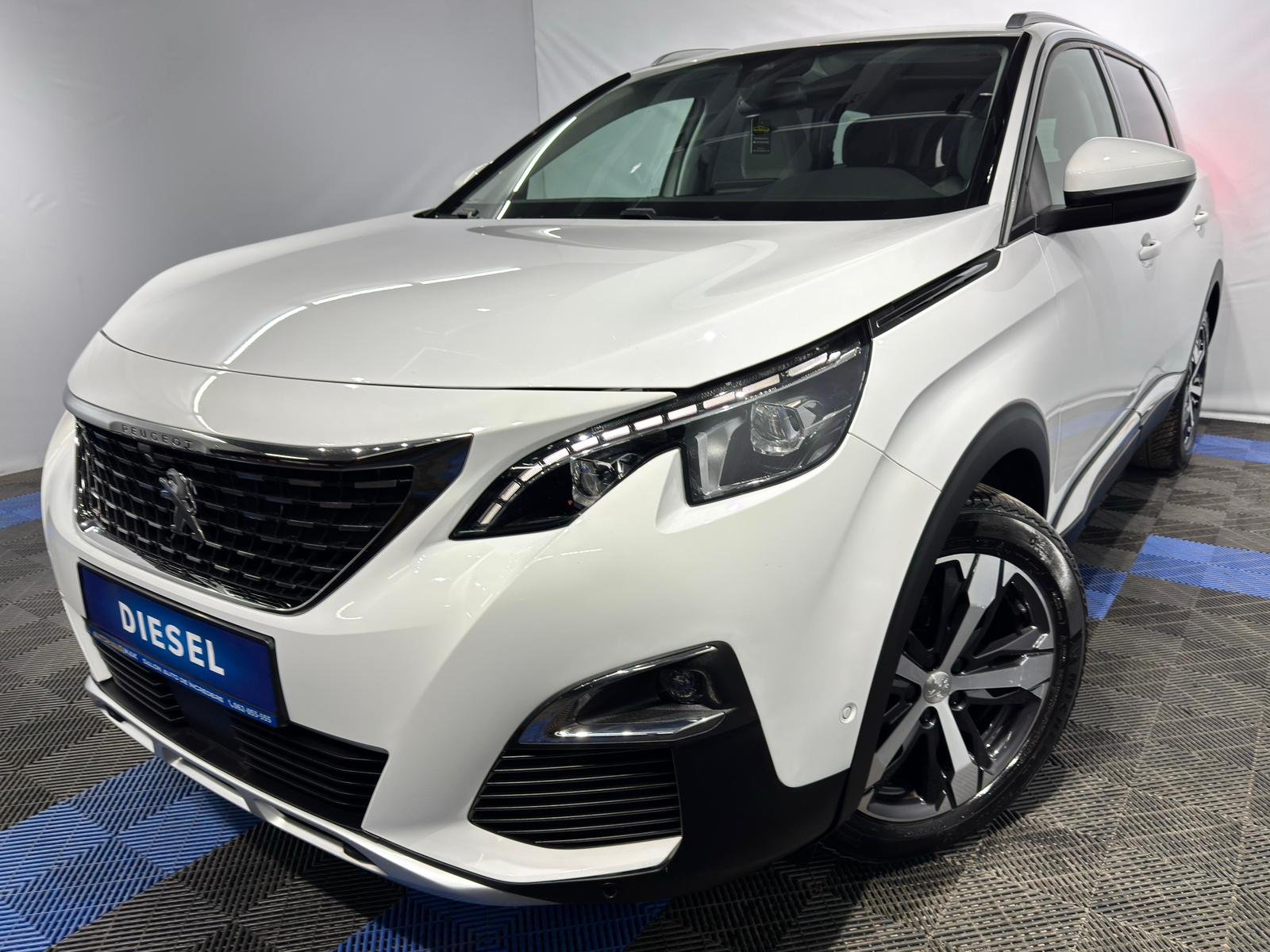 Peugeot 5008 II (2017 - ) image