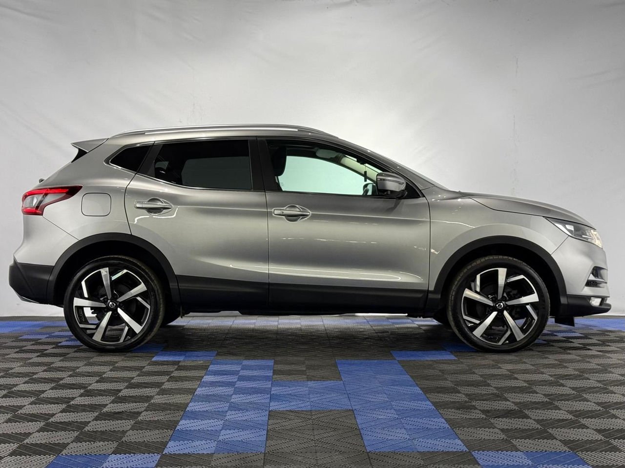 Nissan Qashqai J11 (2013 - 2021) image