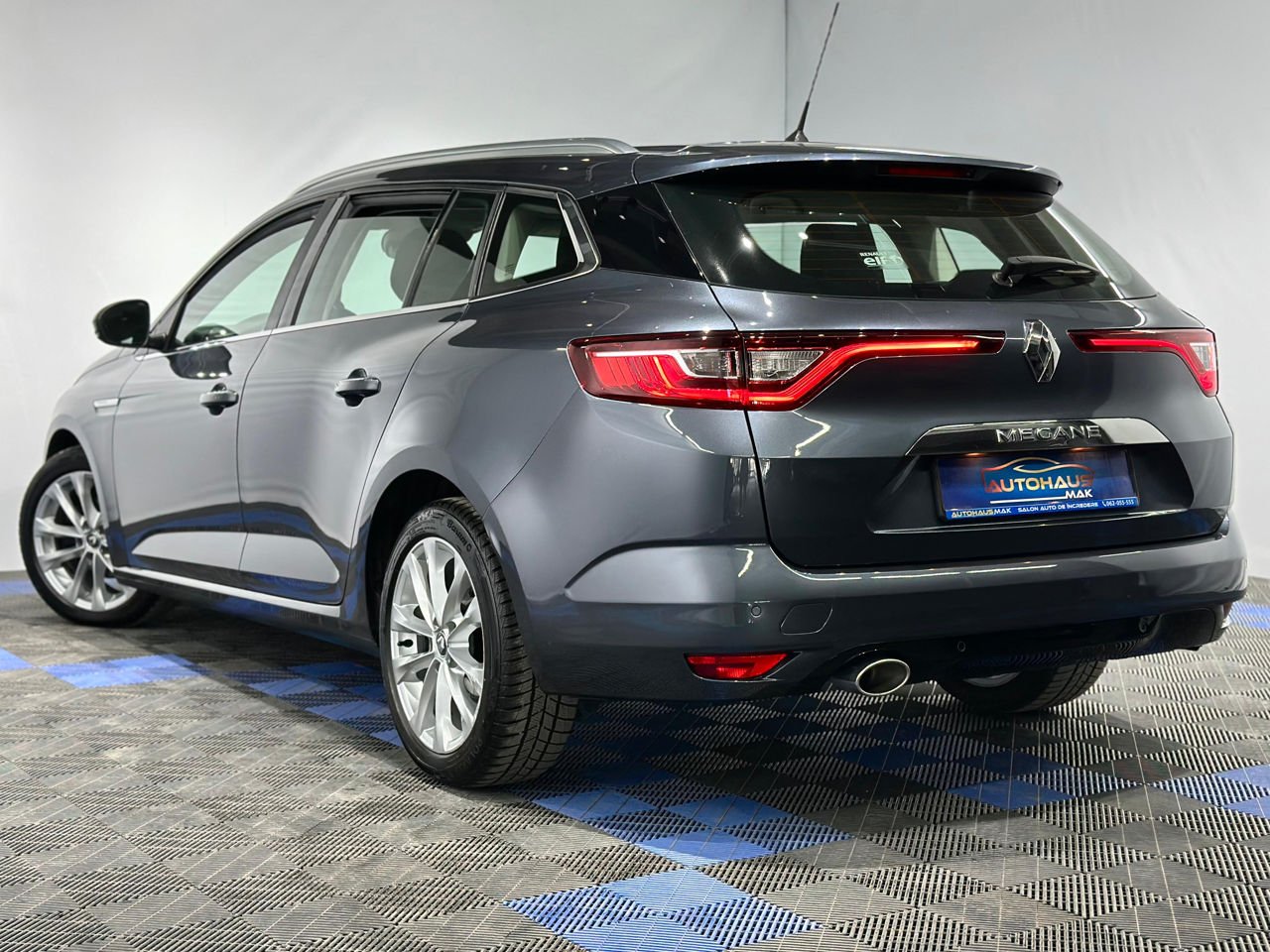 Renault Megane IV (2016 - ) image