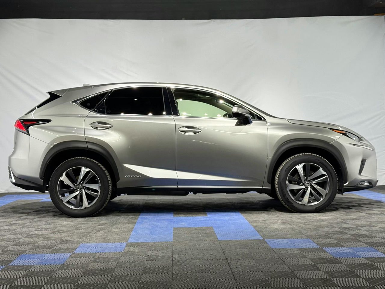 Lexus NX I (2014 - 2021) image