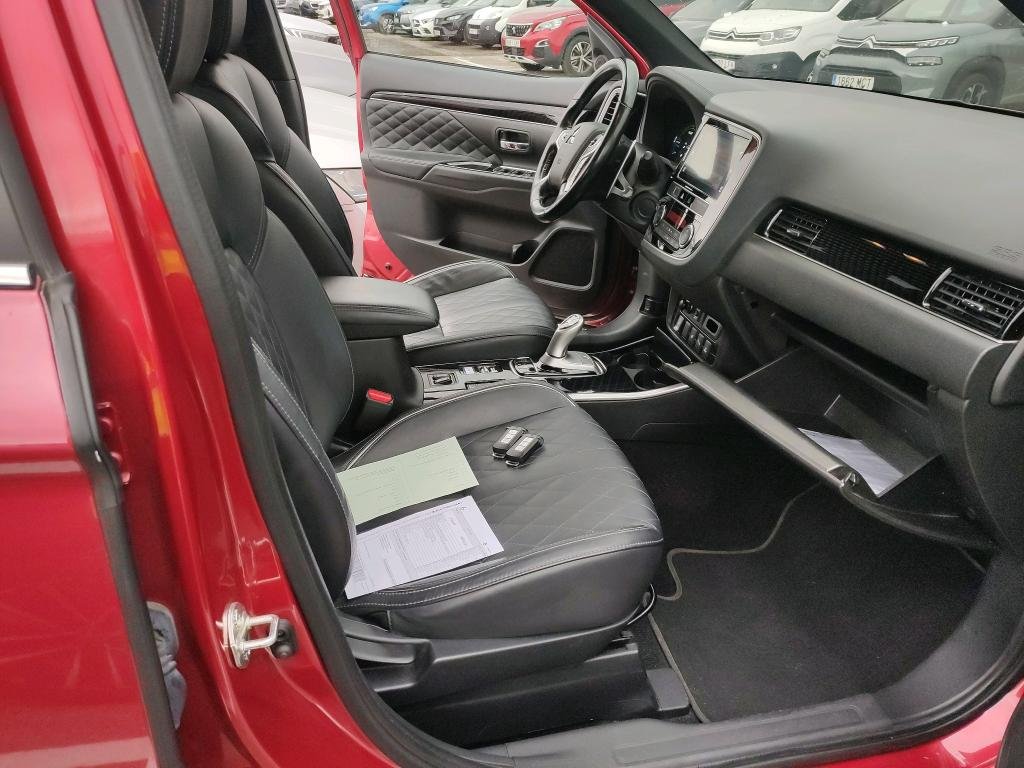 Mitsubishi Outlander III (2012 - 2021) image