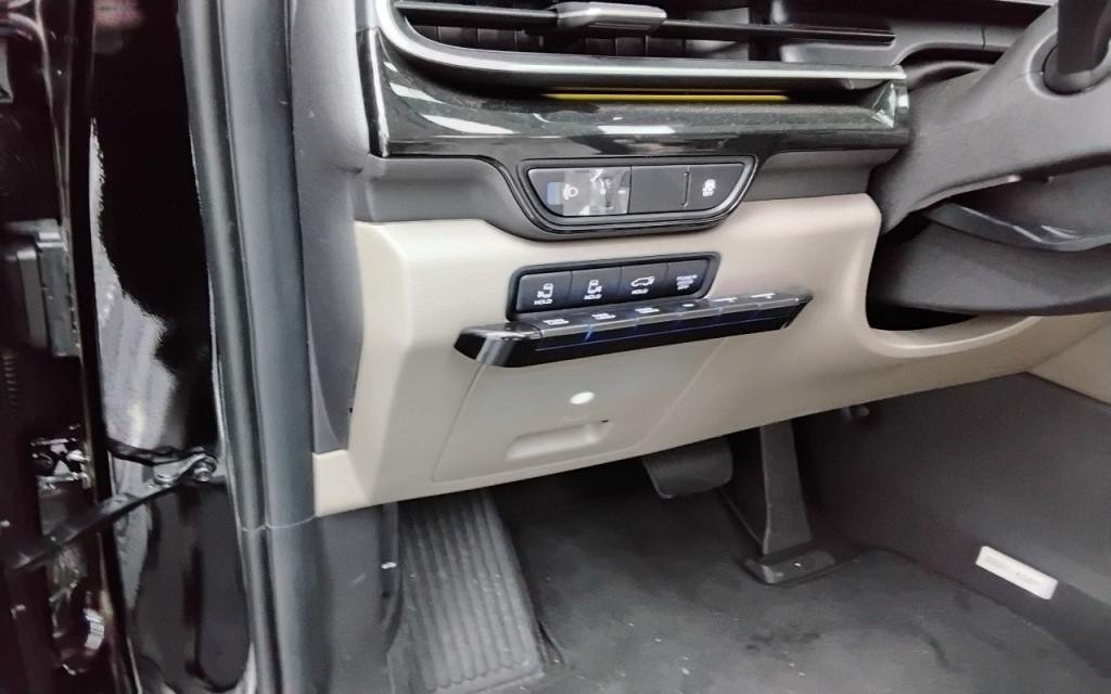 Kia Carnival IV (2020 - ) image