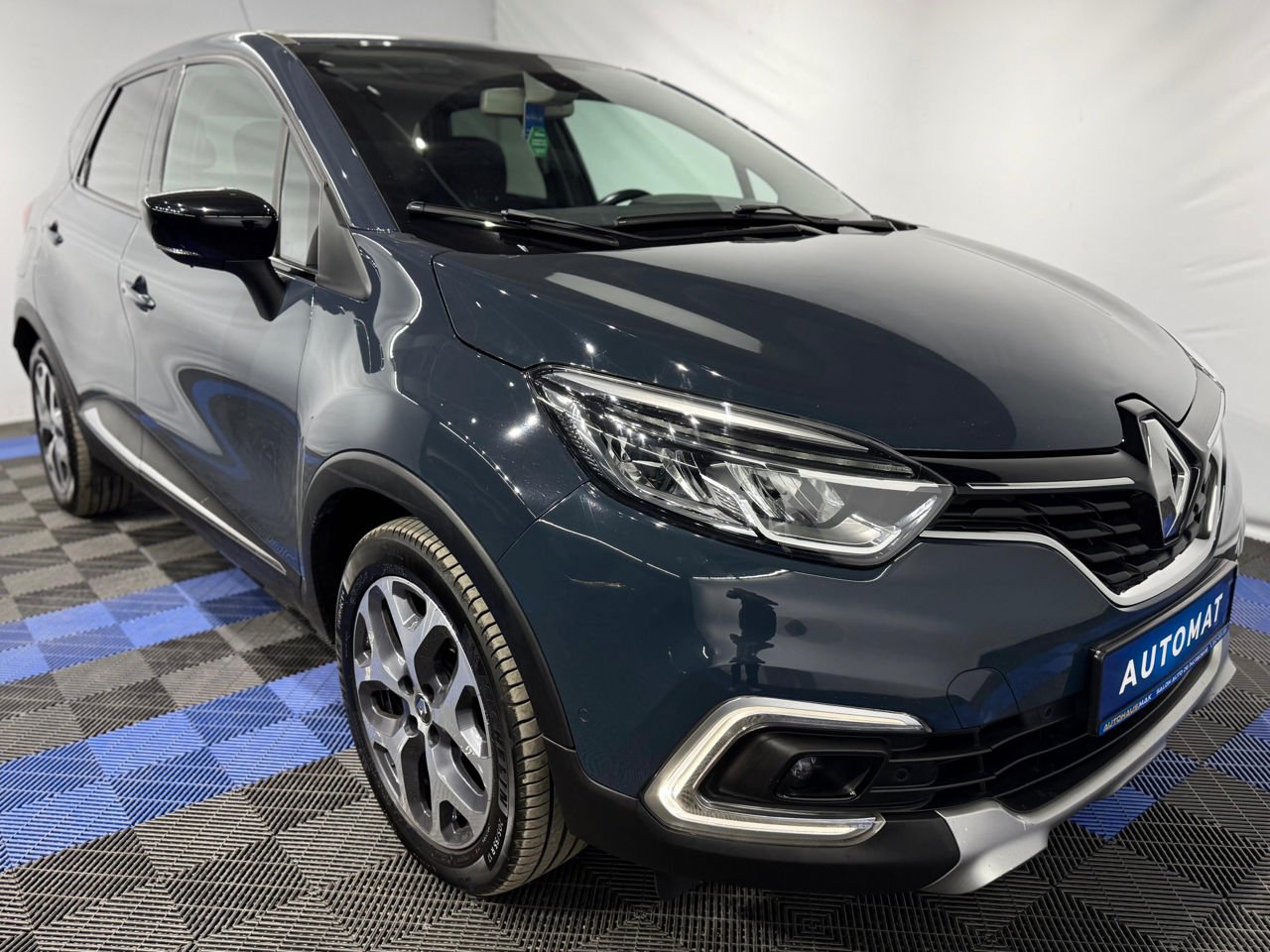 Renault Captur I (2013 - ) image
