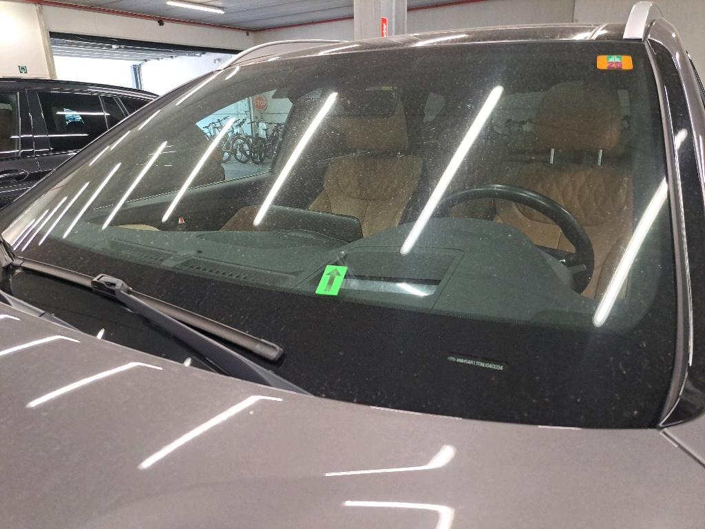 Hyundai Santa Fe IV (2018 - ) image