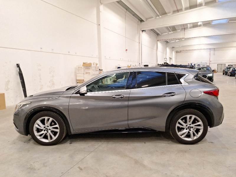 Infiniti Q30 I (2015 - 2020) image