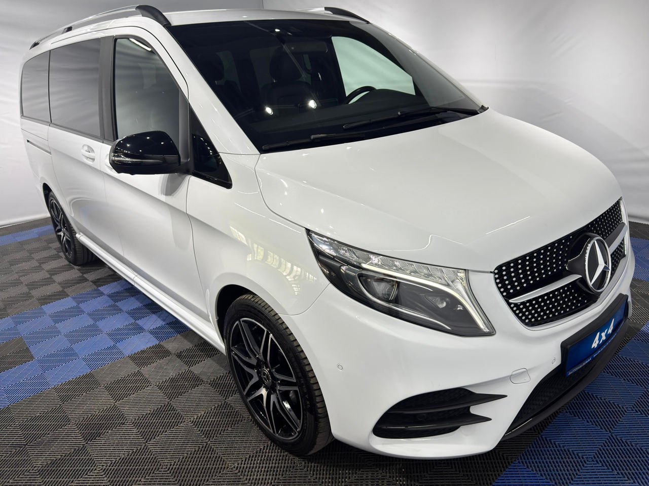 Mercedes-Benz V-Class W447 (2014 - ) image