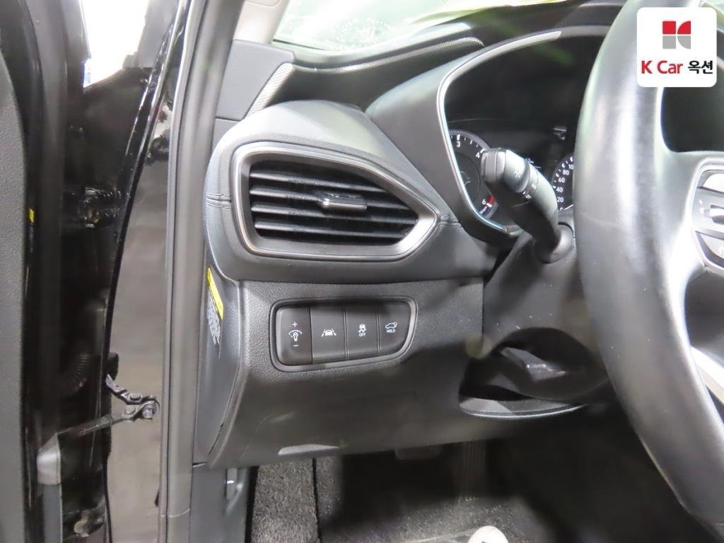 Hyundai Santa Fe IV (2018 - ) image