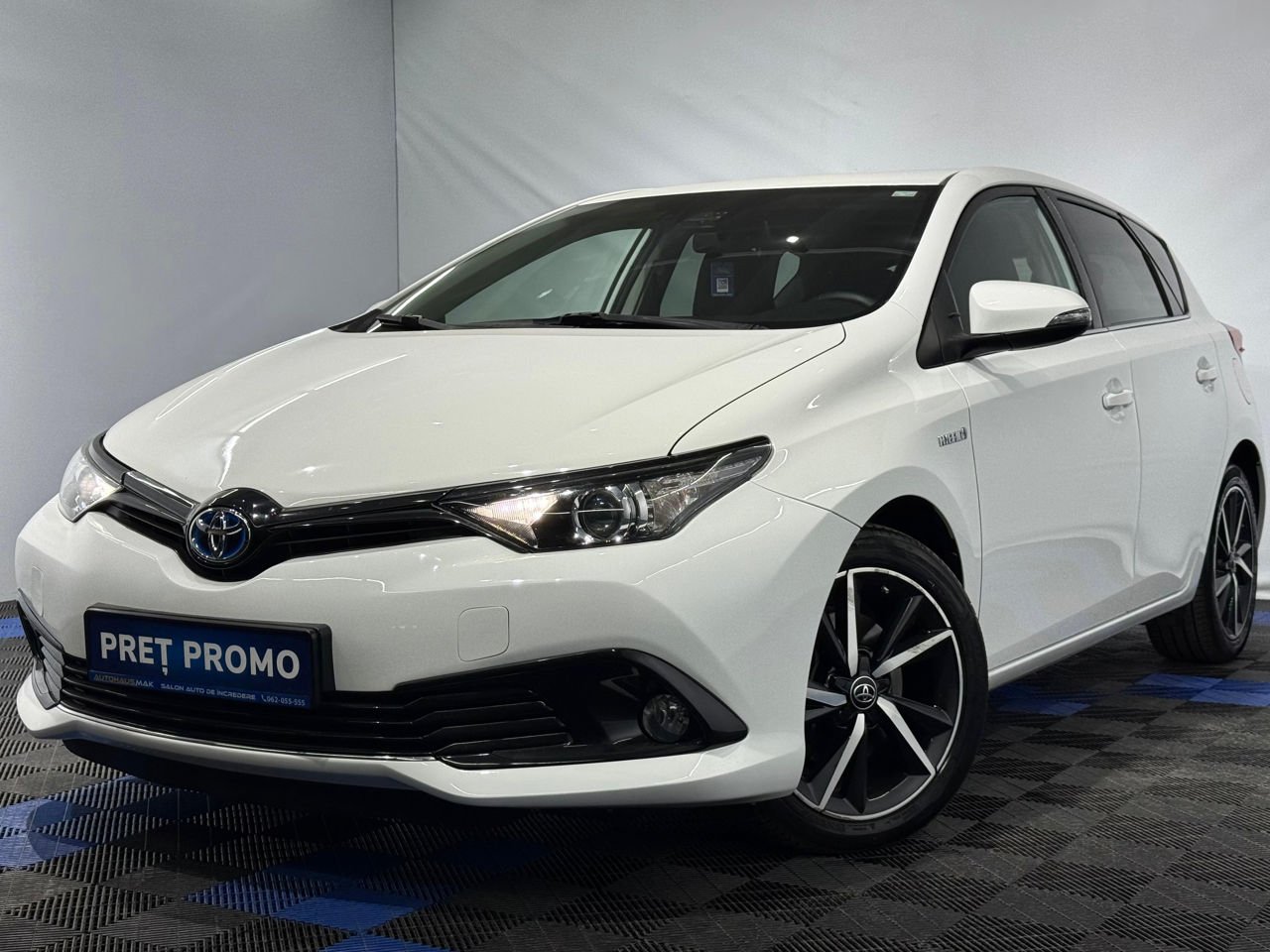 Toyota Auris 2012 - 2018 image