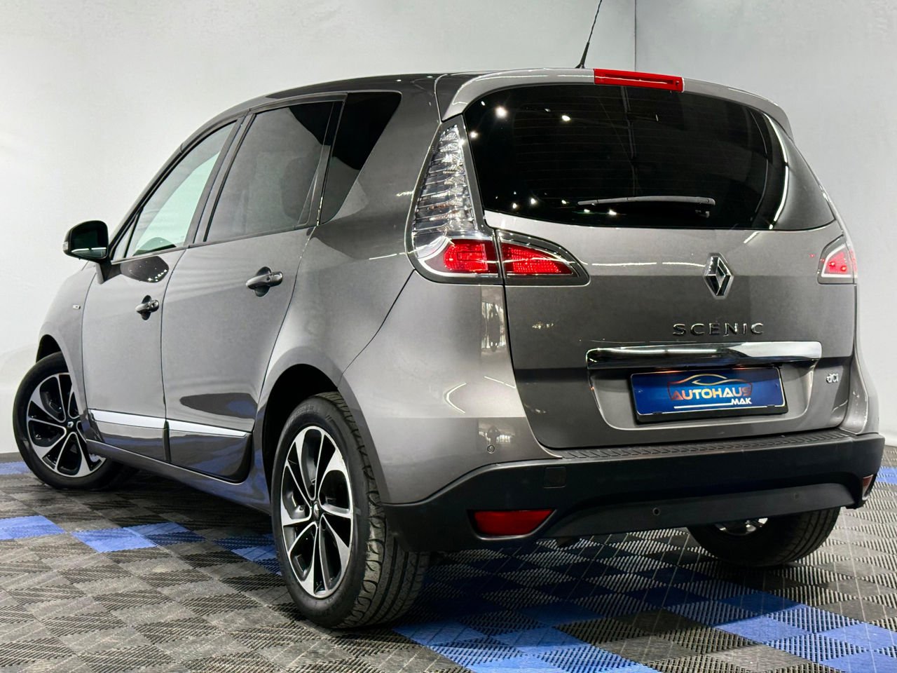 Renault Scenic III (2009 - 2016) image