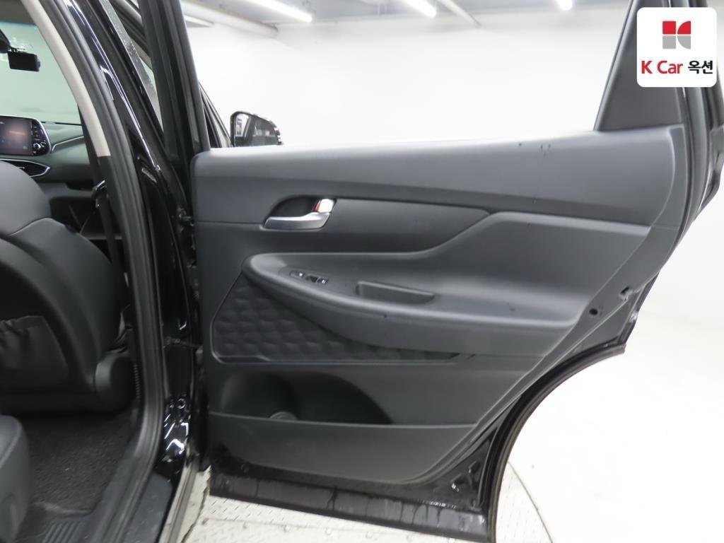 Hyundai Santa Fe IV (2018 - ) image