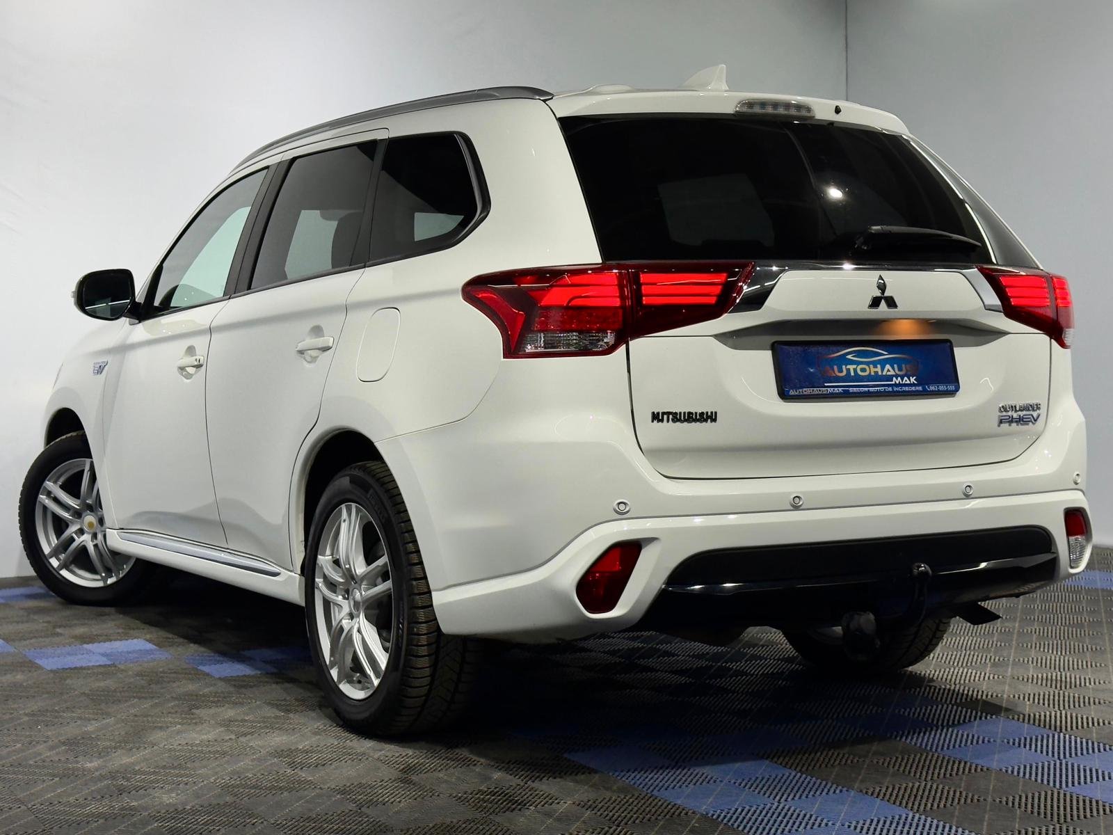 Mitsubishi Outlander III (2012 - 2021) image