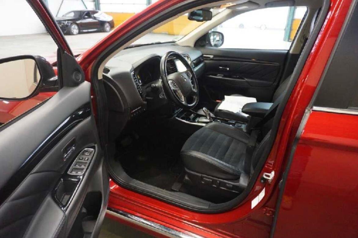 Mitsubishi Outlander III (2012 - 2021) image