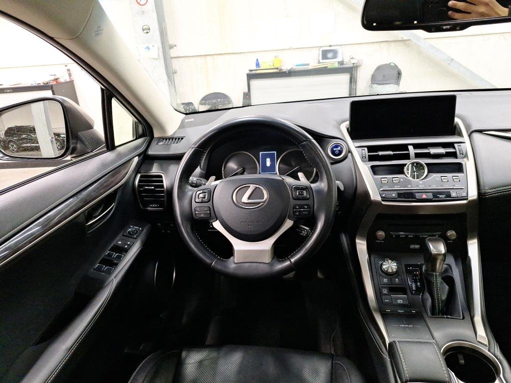 Lexus NX I (2014 - 2021) image